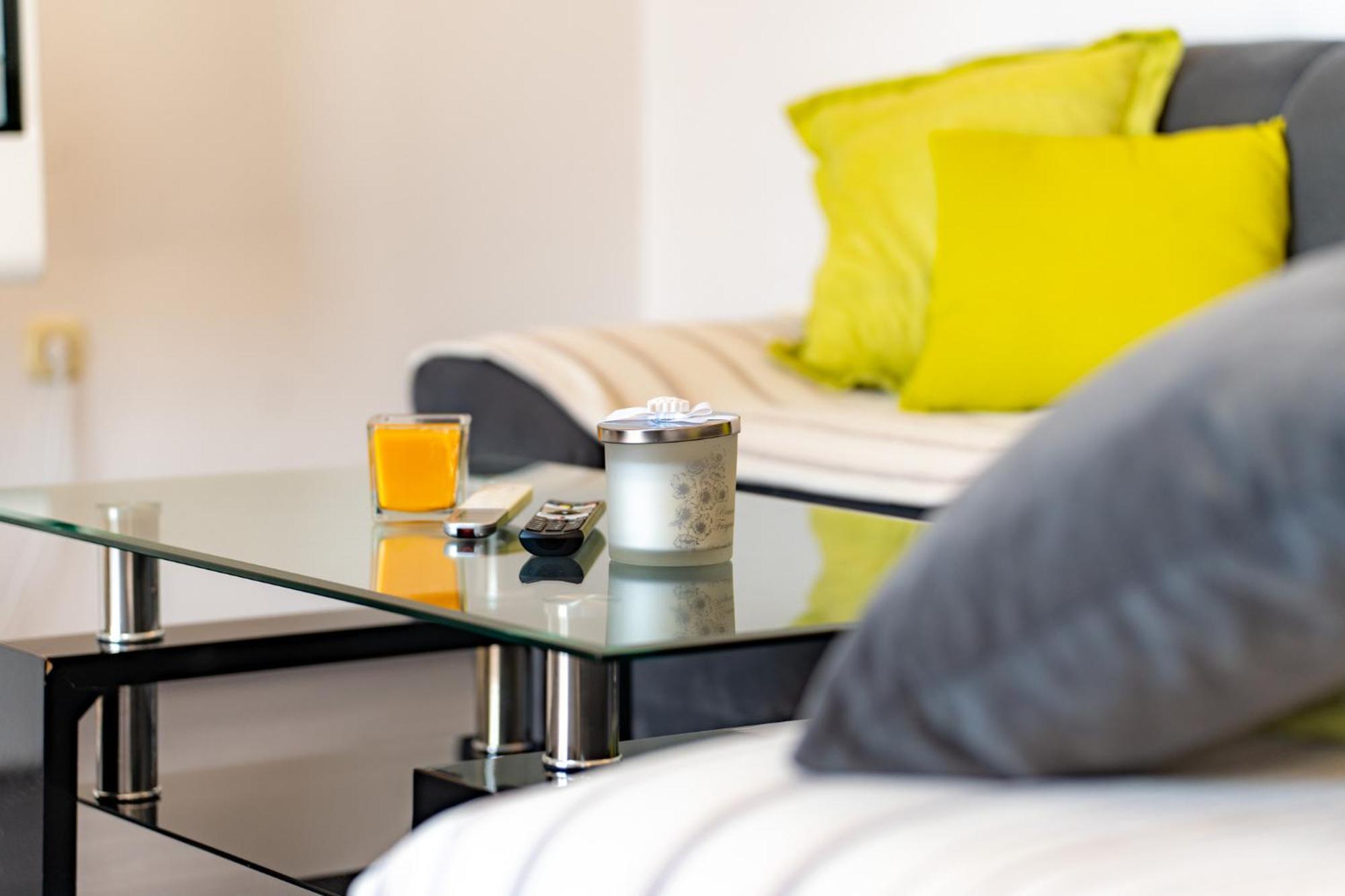 Apartments Lores Раб Екстериор снимка